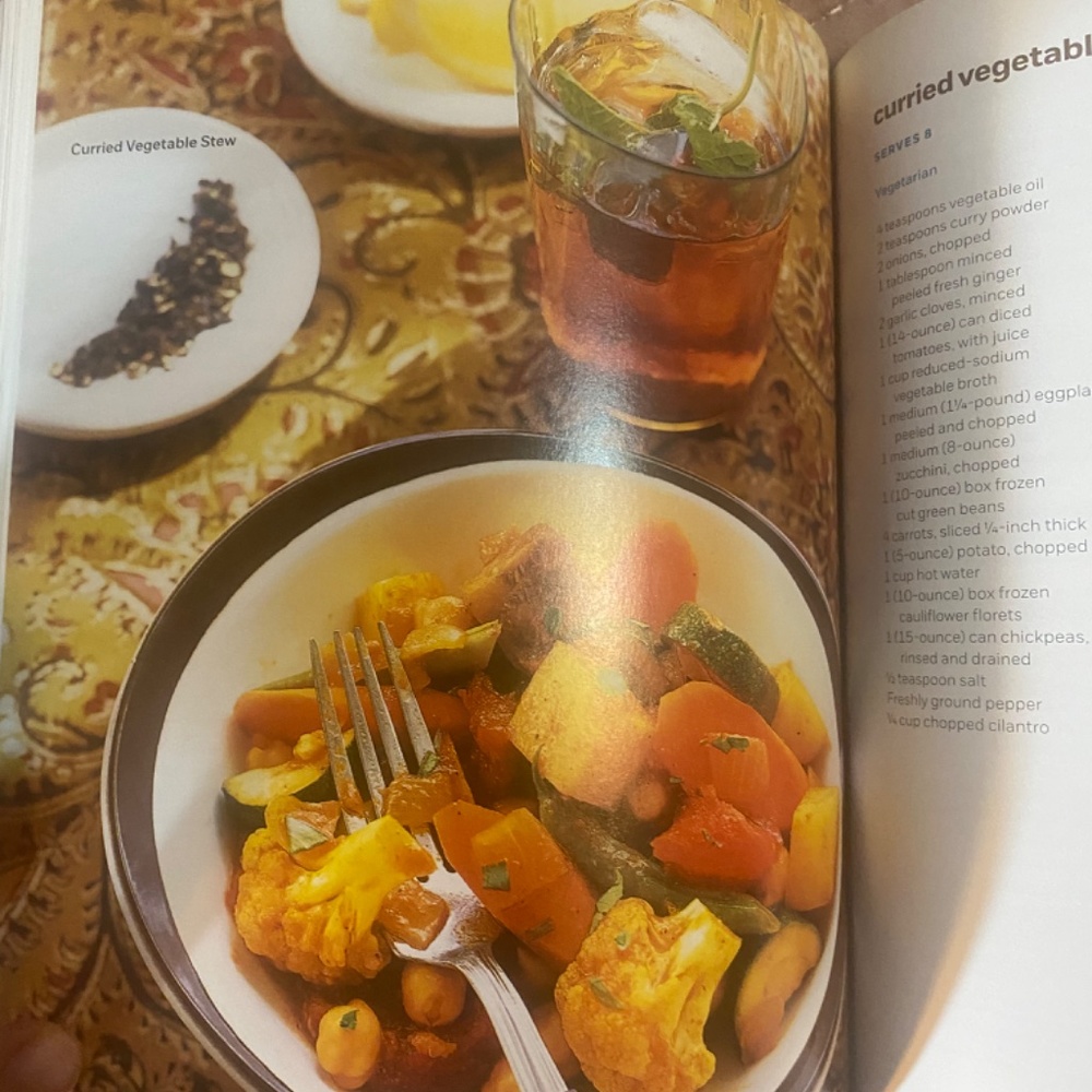 Weight watchers hard cover 50th anniversary cookbook - Picture 9 of 10